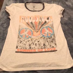 Cute T shirt for a hippie